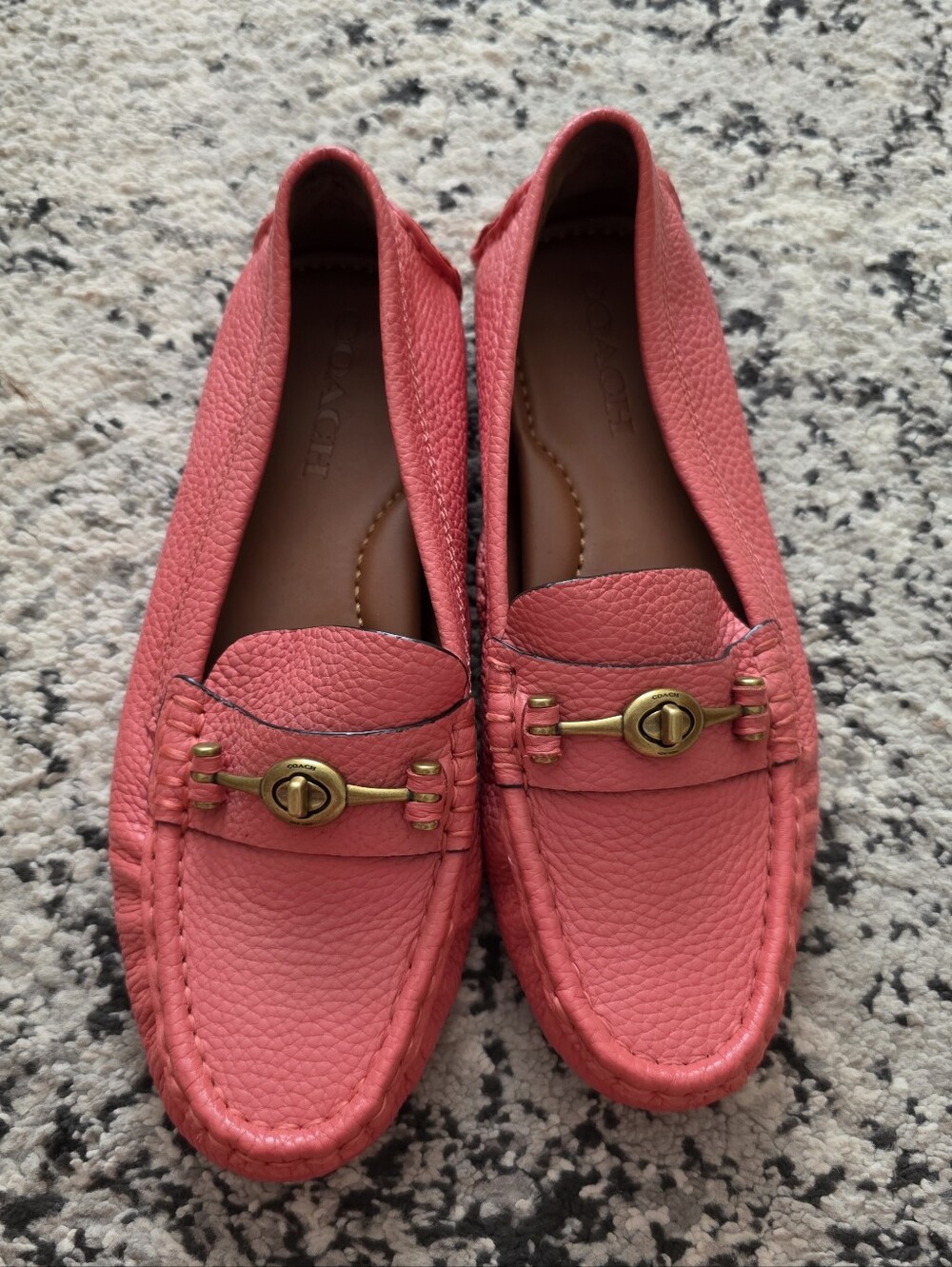 Coach Crosby Driver Leather Loafers Turn Lock Womens 8 Pink Preppy Chic Academia